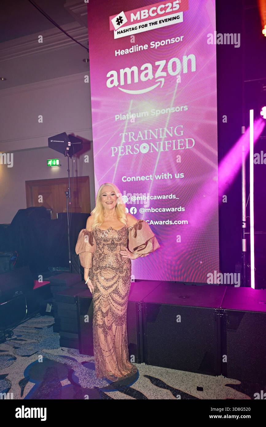 Birmingham, Großbritannien. November 2025. Vanessa Feltz bei den Awards of the Multikultural Business & Community Champion Awards 2025 (MBCC Awards) im Hilton Birmingham Metropole, Birmingham, Großbritannien. (Foto von 李世惠/siehe Li/Picture Capital) Credit: Siehe Li/Picture Capital/Alamy Live News Stockfoto