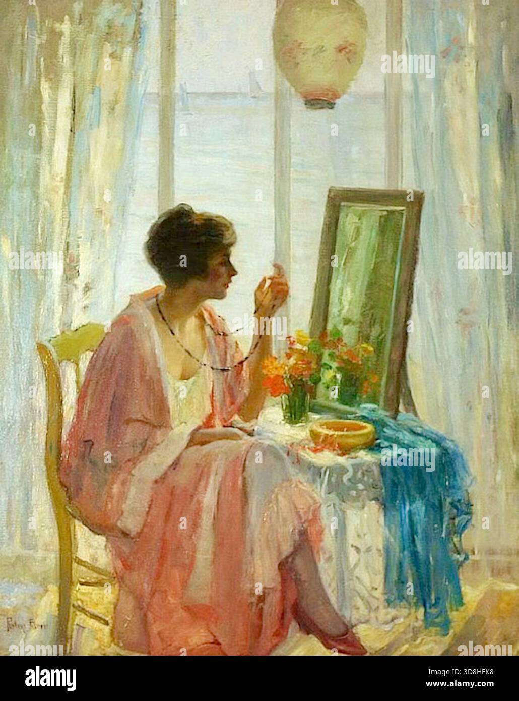 Pauline Palmer – die Morgensonne – 1920 – zeigt eine Frau, die an einem Fenster sitzt und eine Halskette anpasst, während sie in einen Spiegel blickt. Palmer war eine prominente Figur in der Chicagoer Kunstszene, bekannt für ihren impressionistischen Stil und ihre lebhafte Verwendung von Farben. Stockfoto