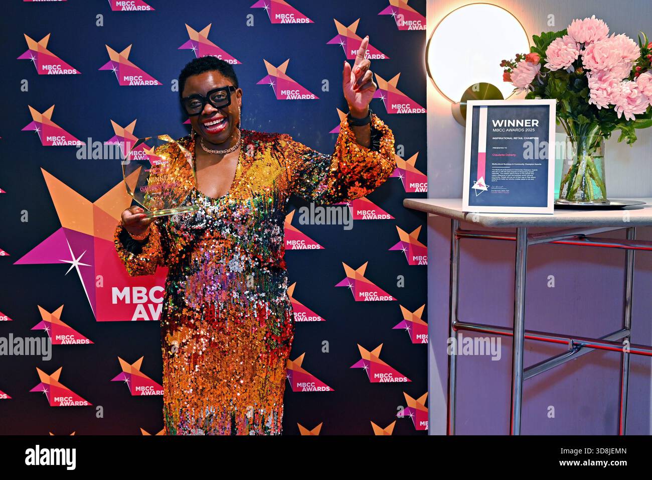 Birmingham, Großbritannien. November 2025. Claudette Doherty Gewinner des Inspirational Retail Champion bei den Awards of the Multikultural Business & Community Champion Awards 2025 (MBCC Awards) im Hilton Birmingham Metropole, Birmingham, Großbritannien. (Foto von 李世惠/siehe Li/Picture Capital) Credit: Siehe Li/Picture Capital/Alamy Live News Stockfoto
