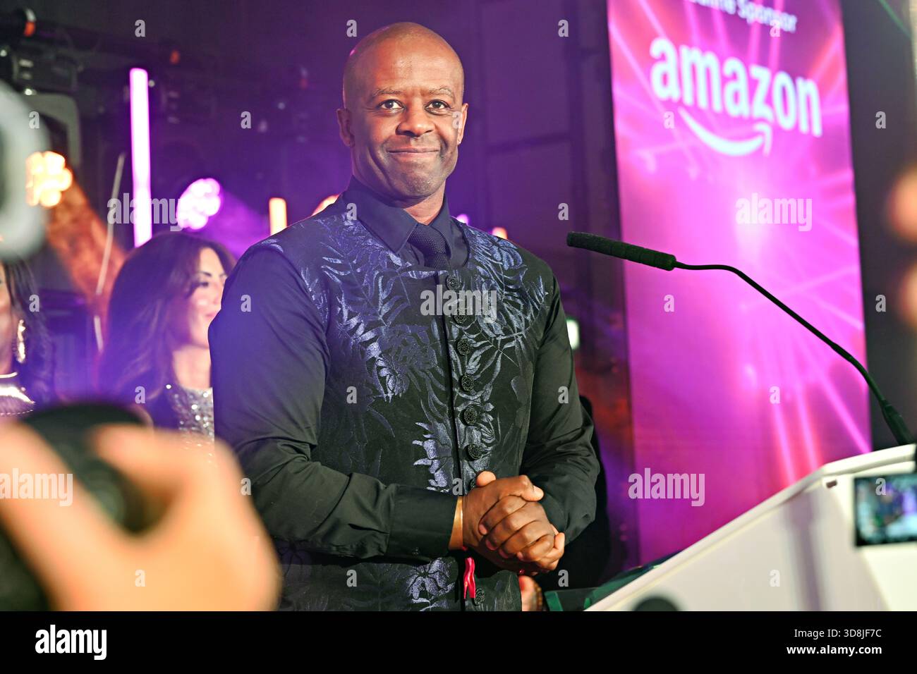 Birmingham, Großbritannien. November 2025. Adrian Lester, CBE-Gewinner der Honorary Inspirational TV Personality bei den Awards of the Multikultural Business & Community Champion Awards 2025 (MBCC Awards) im Hilton Birmingham Metropole, Birmingham, Großbritannien. (Foto von 李世惠/siehe Li/Picture Capital) Credit: Siehe Li/Picture Capital/Alamy Live News Stockfoto