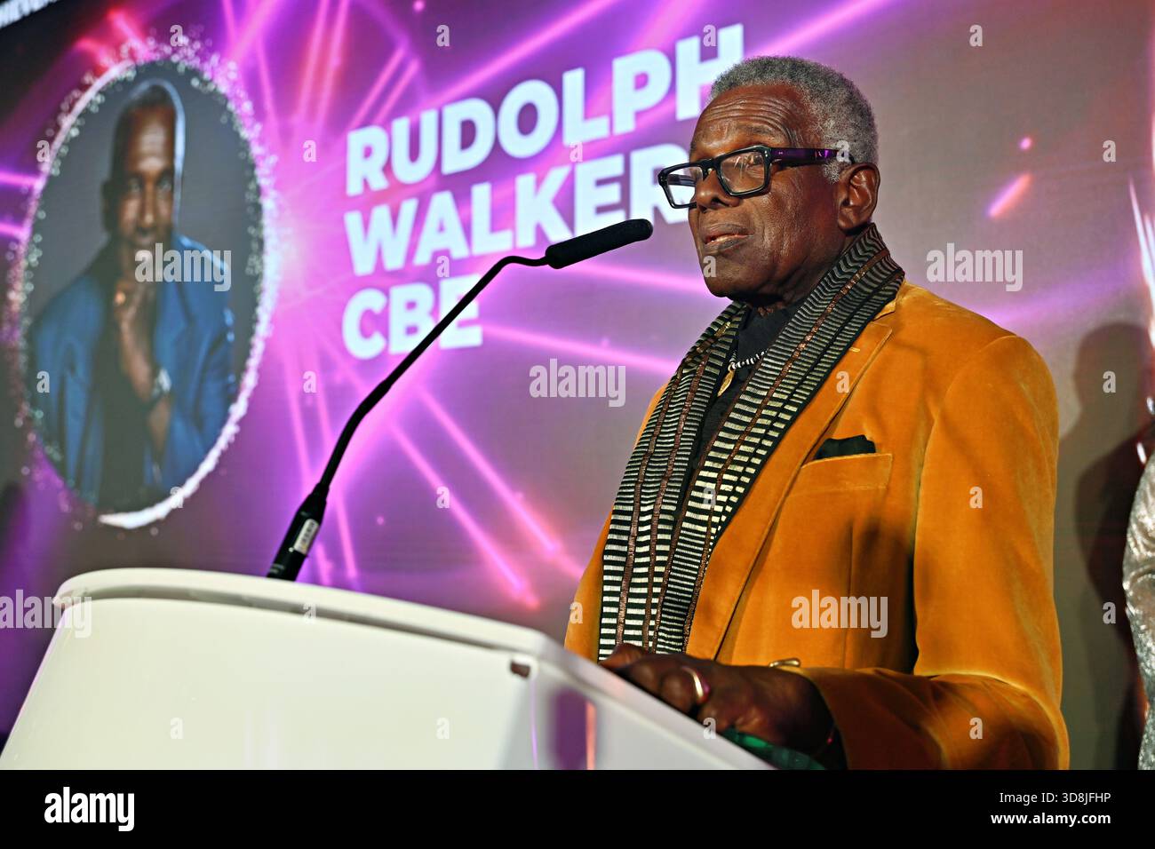 Birmingham, Großbritannien. November 2025. Rudolph Walker Gewinner des Honorary Lifetime Achievement Award bei den Awards of the Multikultural Business & Community Champion Awards 2025 (MBCC Awards) im Hilton Birmingham Metropole, Birmingham, Großbritannien. (Foto von 李世惠/siehe Li/Picture Capital) Credit: Siehe Li/Picture Capital/Alamy Live News Stockfoto