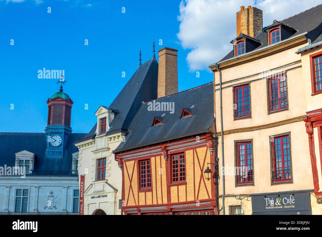 Frankreich, Pays de la Loire, Mayenne, Laval. Renaissance Chateau-Neuf. Altes Schlossmuseum Stockfoto