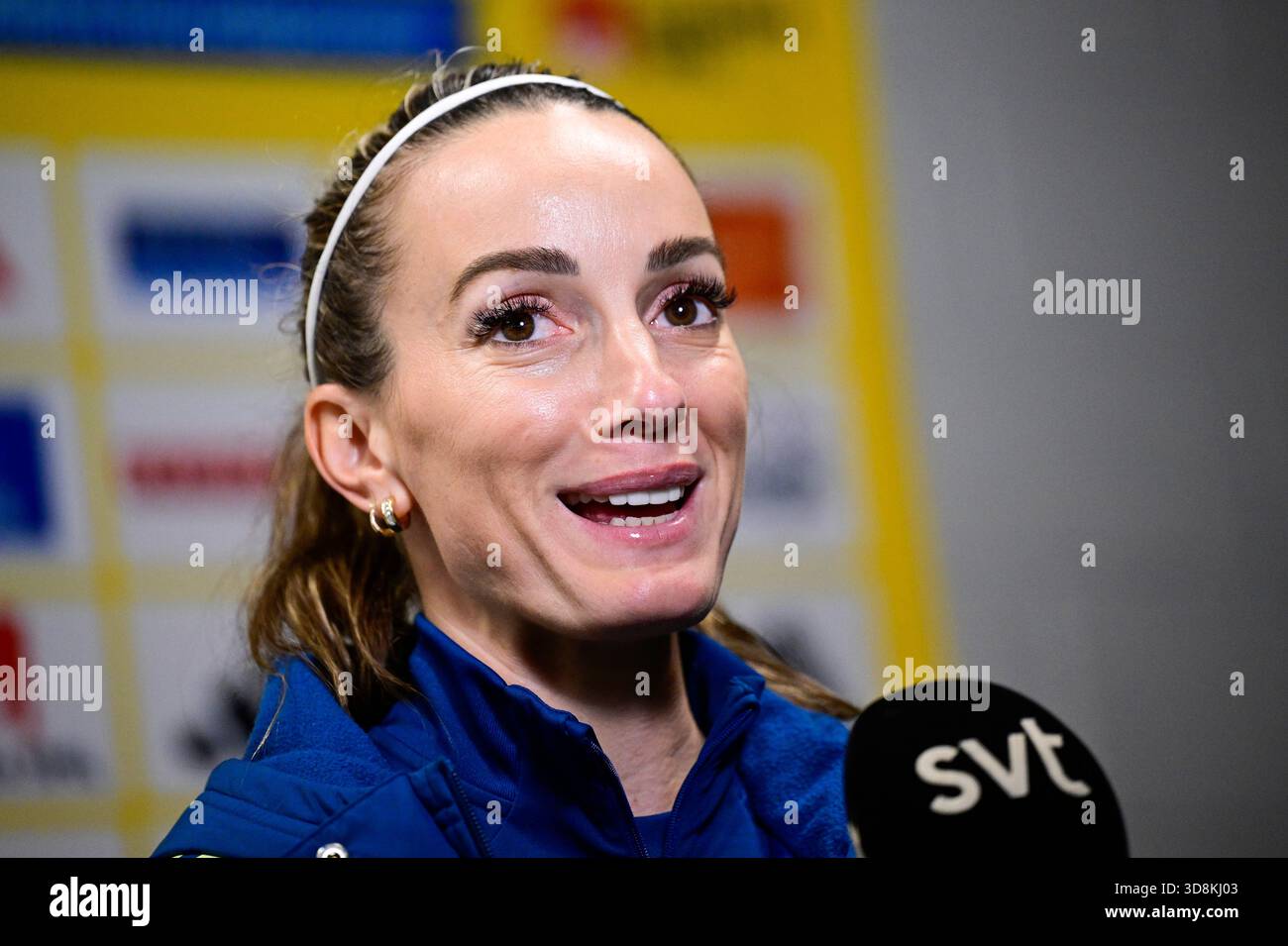 Stockholm, Schweden. Dezember 2025. STOCKHOLM, SCHWEDEN 20251201Nationalspielerin Nathalie Björn trifft auf die Medien, nachdem die schwedische Frauennationalmannschaft am Dienstag in der 3Arena vor dem Rückspiel in der Nationalliga gegen Frankreich trainiert hat. Foto: Jonas Ekströmer/TT/Code 10030 dieser Text ist automatisch übersetzt Credit: TT News Agency/Alamy Live News Stockfoto