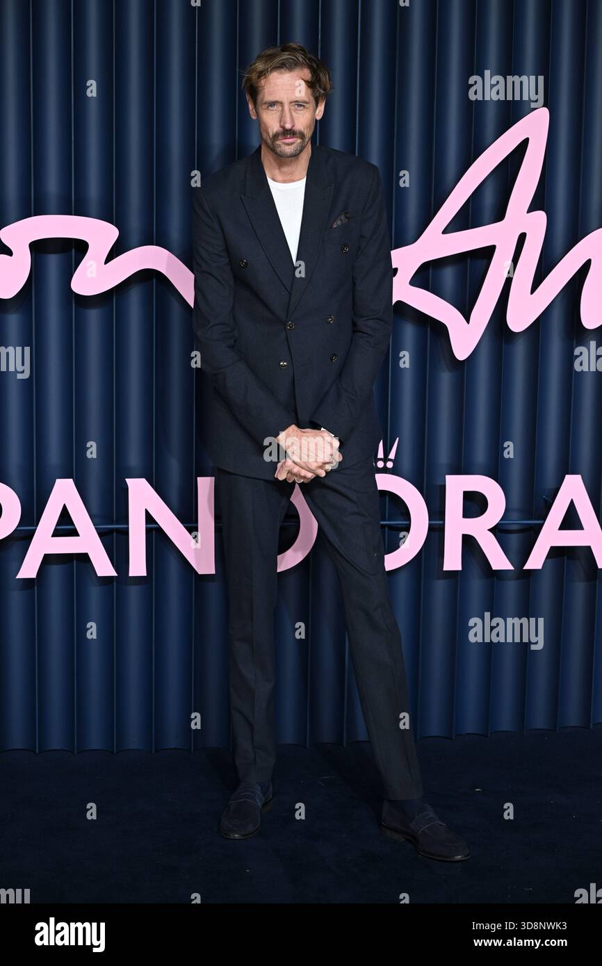 London, Großbritannien. Dezember 2025. Peter Crouch nahm an den Fashion Awards 2025 in der Royal Albert Hall teil. Quelle: Doug Peters/EMPICS/Alamy Live News Stockfoto