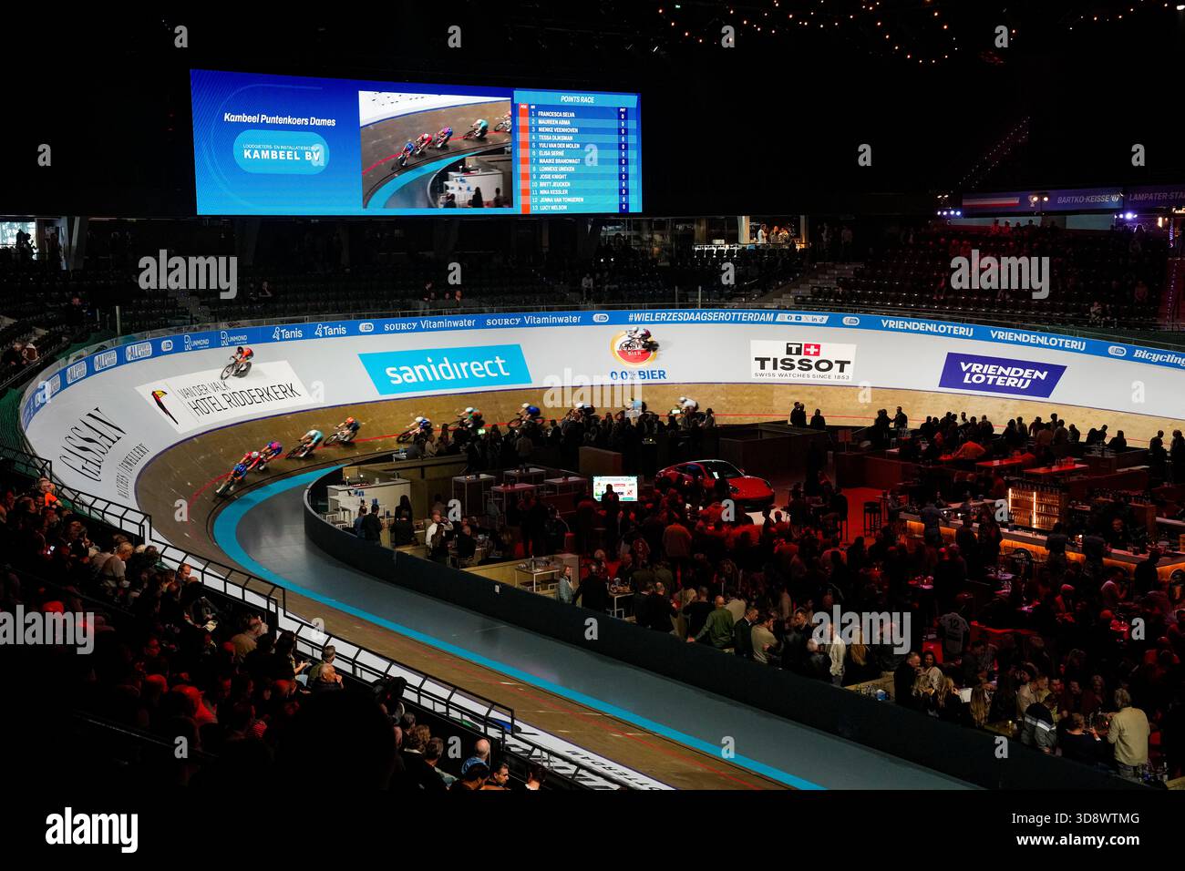 Rotterdam - Ahoy Rotterdam während der WielerZesdaagse Rotterdam am 2. Dezember 2025 in Rotterdam, Niederlande. (Parallaxenbilder/Nick Koole) Stockfoto