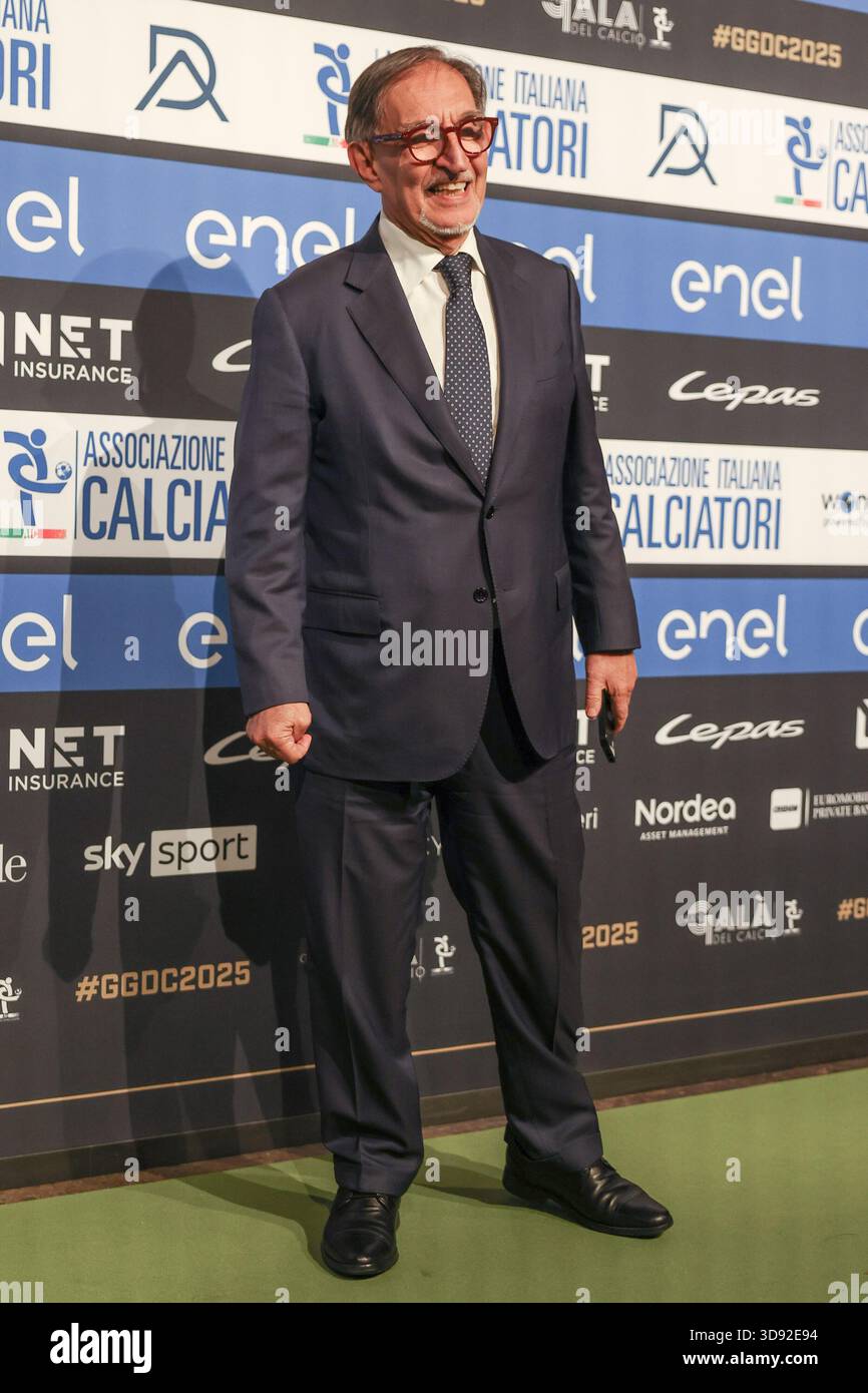 Ignazio La Russa Präsident des Senats der Italienischen Republik während der Großen Gala des Football Oscar of Football Awards 2025 AIC in den Spazio Antologico East End Studios in Mailand Stockfoto