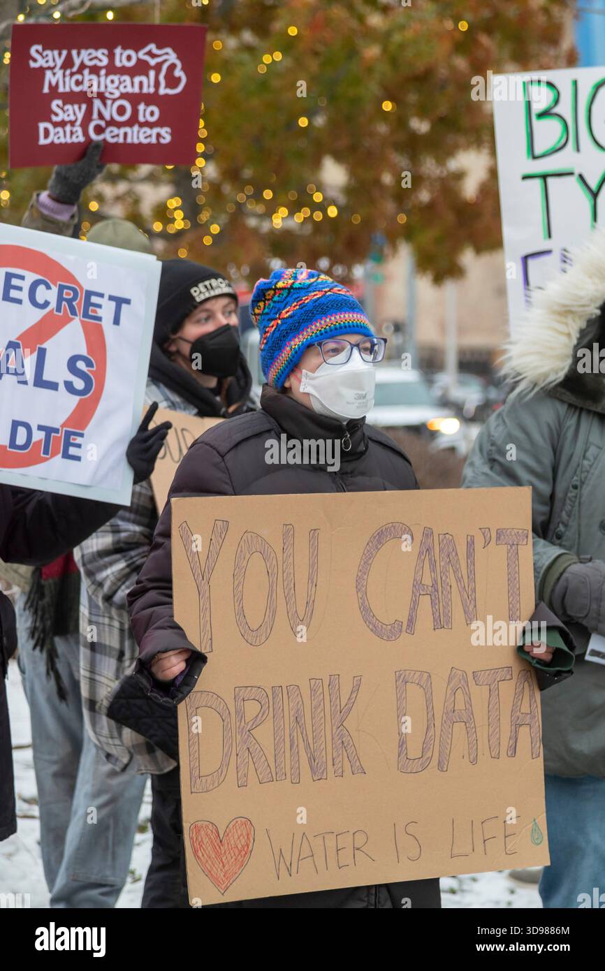 Detroit, Michigan – die Bewohner von DTE Energy sind gegen den Plan des Stromversorgers, ein Rechenzentrum im ländlichen Raum mit einem Volumen von 7 Milliarden US-Dollar zu versorgen Stockfoto