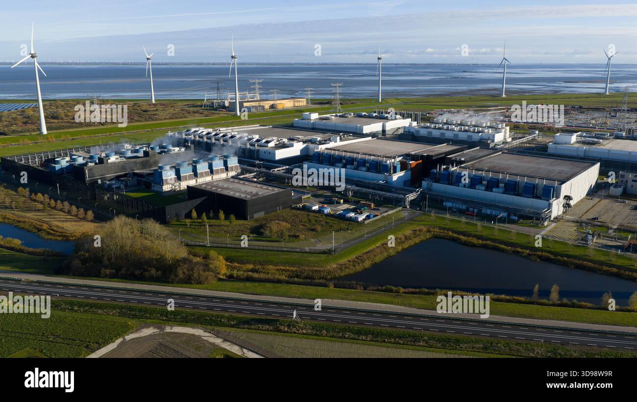 Eemshaven Data Center Aerial Cloud und AI Hub. Stockfoto