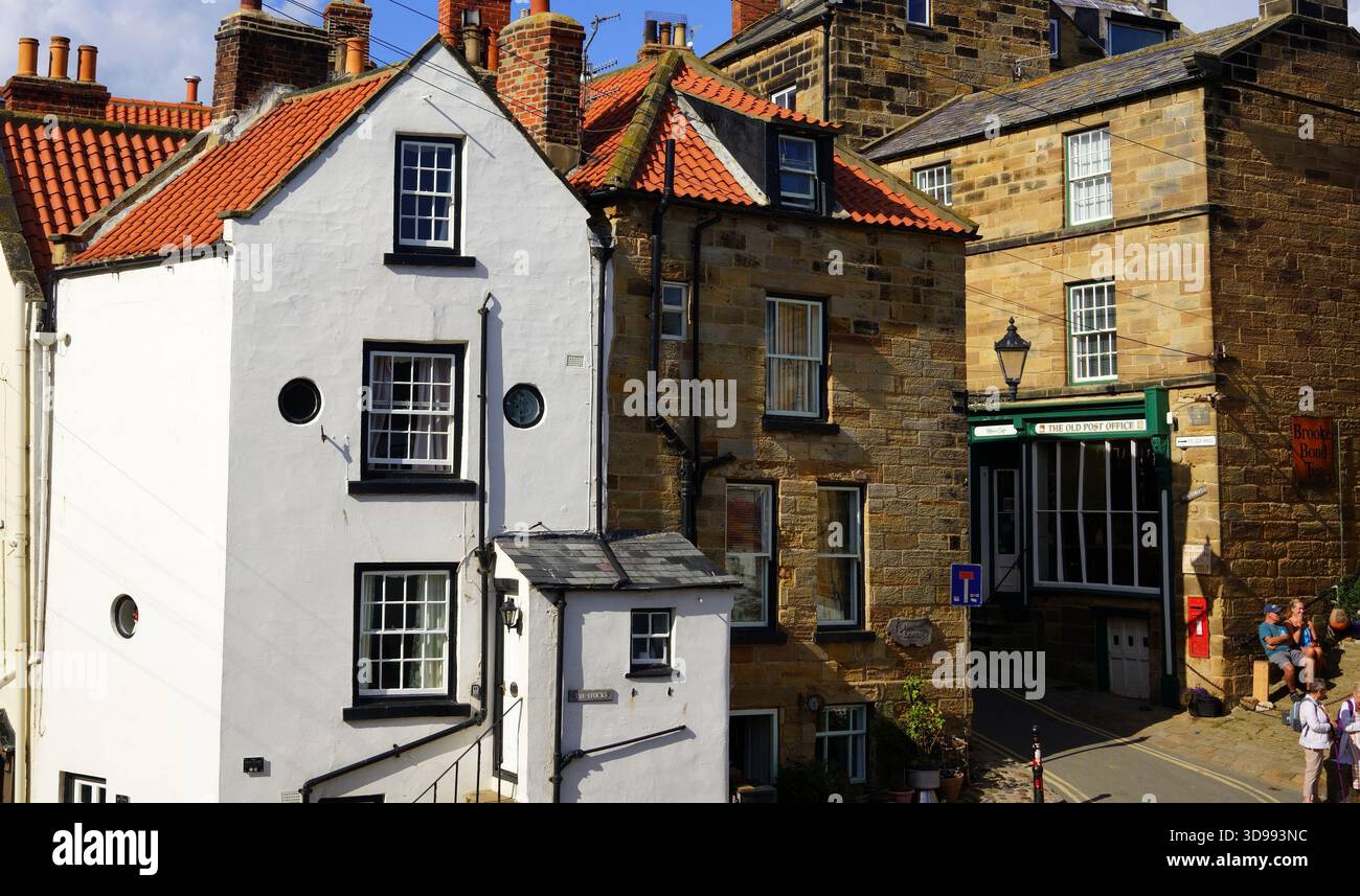King Street, Robin Hoods Bay, North Yorkshire, England, Großbritannien im September Stockfoto