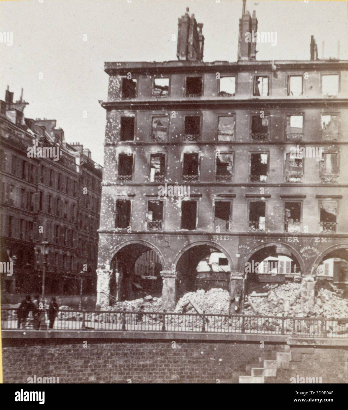 'Canal St Martin.', GC (Initialen), Fotograf, 1871, Fotografie, Grafik, Fotografie, Stereoskopische Ansicht, Albumendruck, Paris, Abmessungen – Bildmaterial: Höhe: 8 cm, Breite: 14,5 cm, Abmessungen – ursprüngliche Halterung: Höhe: 8,6 cm, Breite: 17,5 Stockfoto