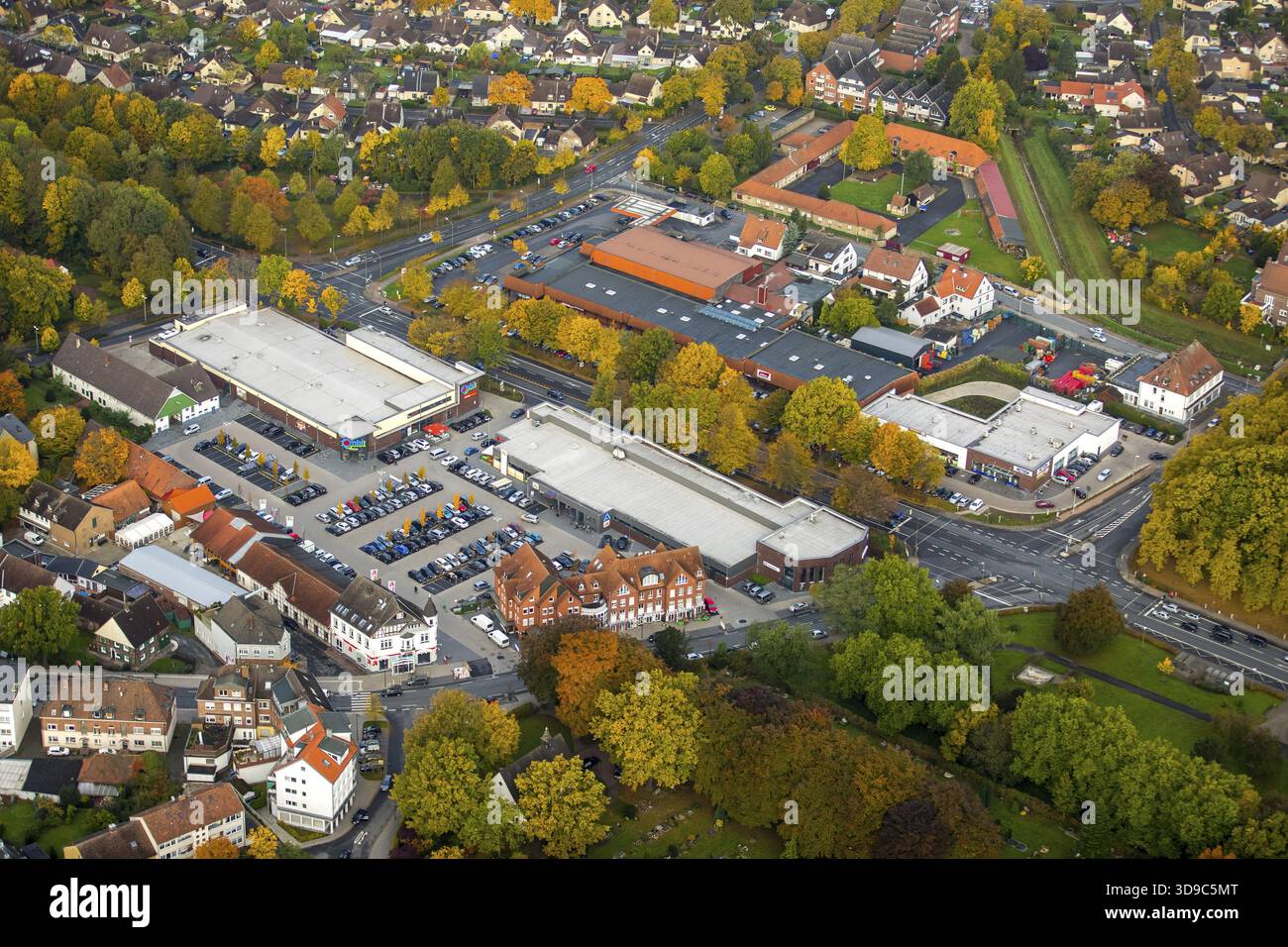 Alte Apotheke Herringen mit neuer Mitte Herringen, Herringen, Hamm, Ruhrgebiet, Nordrhein-Westfalen, Deutschland Stockfoto