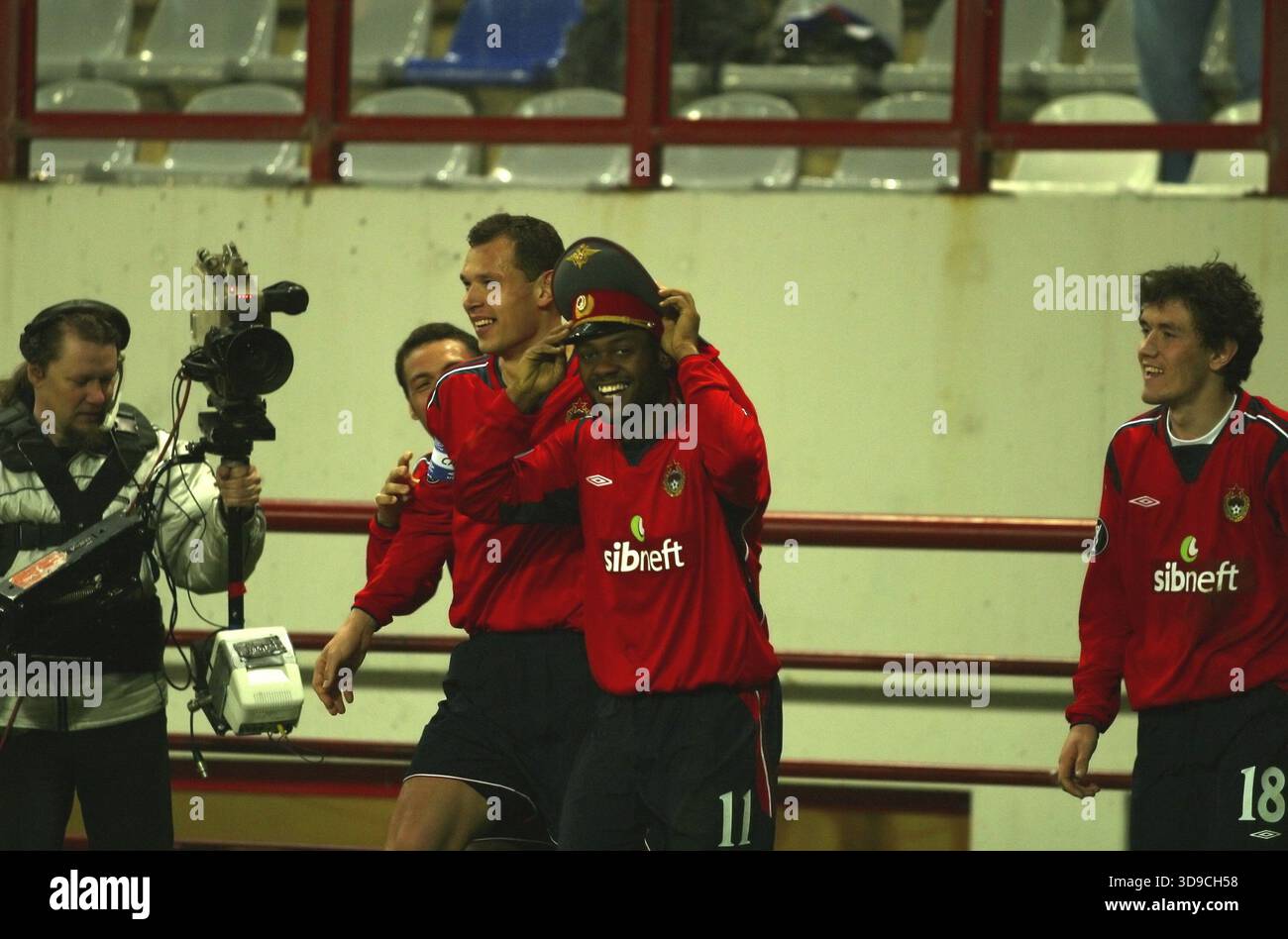 Vagner Love freute sich, das nächste Tor einzuschlagen. Fußballspiel CSKA-FRANCE in Moskau Stockfoto