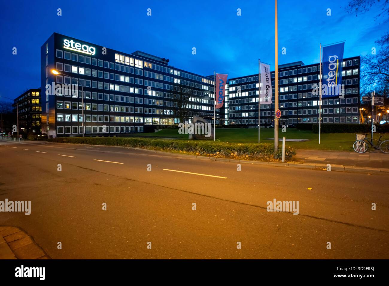 STEAG-Hauptsitz in Essen-Rüttenscheid, Rüttenscheider Straße. STEAG betreibt Kohlekraftwerke an sechs Standorten, Energieunternehmen, Essen Stockfoto