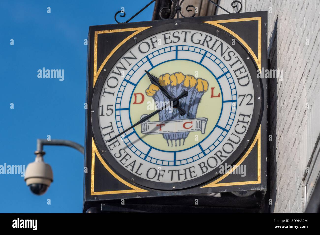 East Grinstead, 26. November 2025: Die Stadtuhr Stockfoto