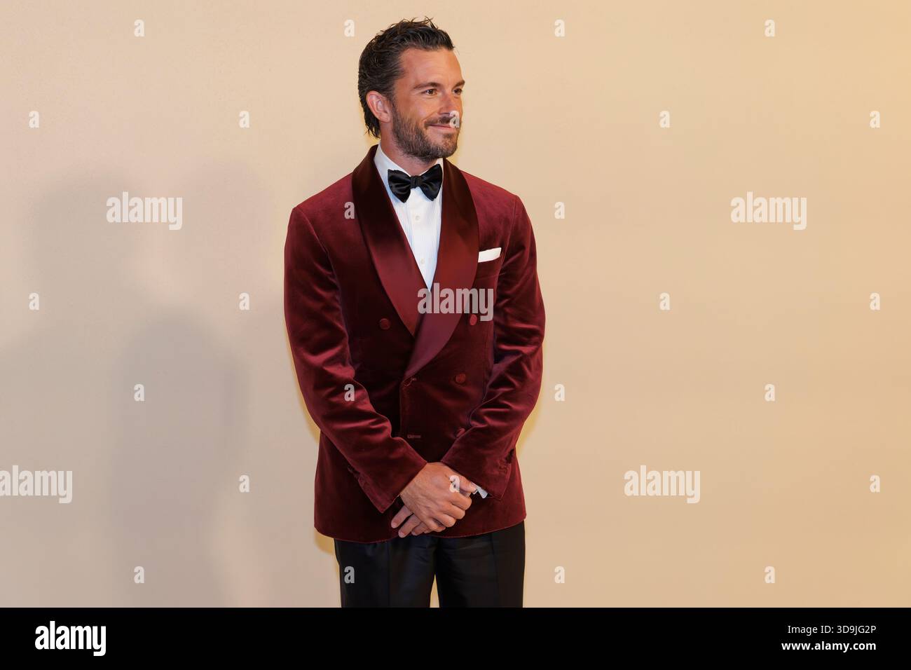 4. Dezember 2025, Rom, Italien: Jonathan Bailey nimmt an der Premiere des roten Teppichs „Brunello, Il Visionario Garbato“ Teil. (Kreditbild: © Emanuela Vertolli/Pacific Press via ZUMA Press Wire) NUR REDAKTIONELLE VERWENDUNG! Nicht für kommerzielle ZWECKE! Stockfoto