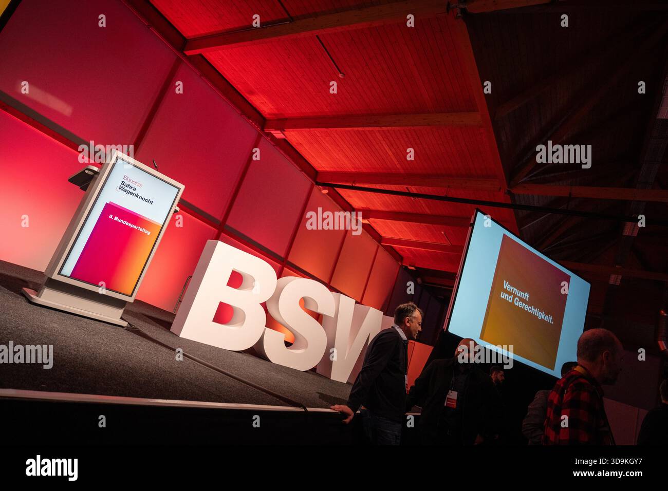3. Bundesparteienkonferenz BSW – Allianz für soziale Gerechtigkeit und wirtschaftliche Vernunft – Allianz Sahra Wagenknecht in Magdeburg Stockfoto