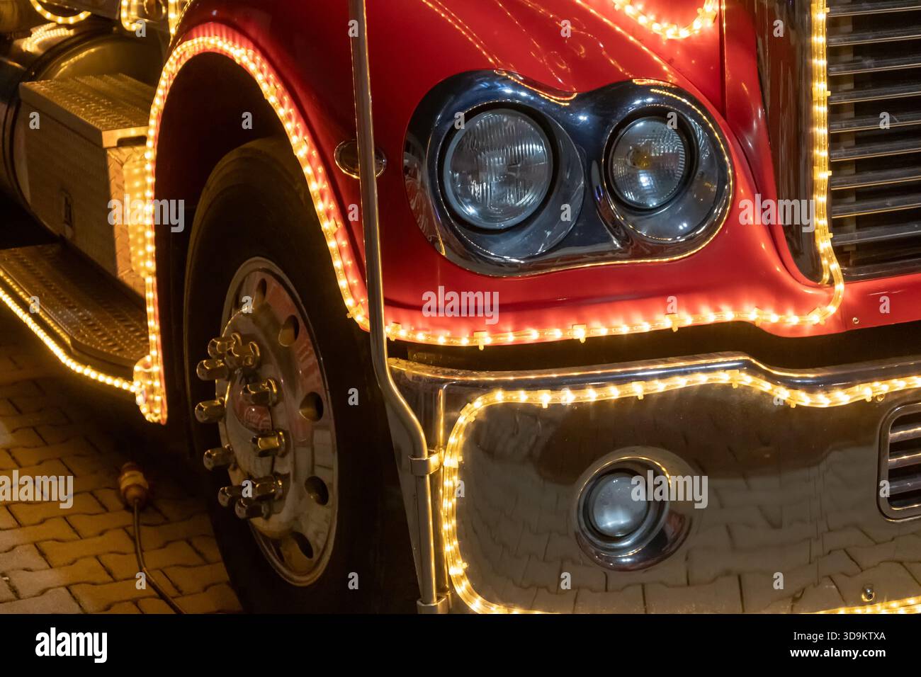 Die Vorderseite des Urlaubs-Trucks. Stockfoto