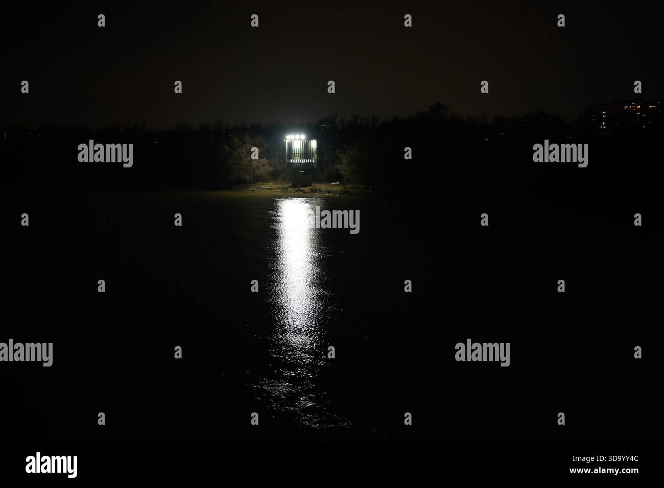 Warschau, Polen. Dezember 2025. Ein Wasserfilterturm ist in Warschau zu sehen, Polen ist in Warschau, Polen am 2025. Dezember zu sehen. (Foto: Jaap Arriens/SIPA USA) Credit: SIPA USA/Alamy Live News Stockfoto