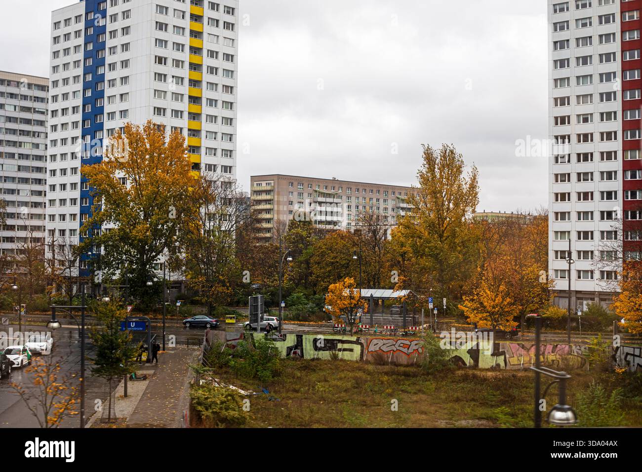 Regnerischer Blick auf Berlin vom Fenster. Reisen in Europa Stockfoto