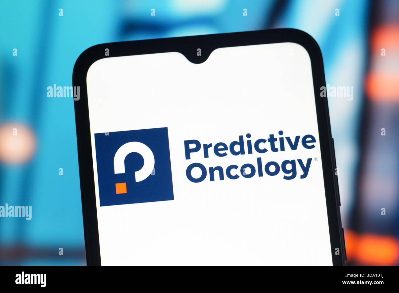 Kanada. Dezember 2025. In dieser Abbildung wird das Logo für Predictive Oncology auf einem Smartphone-Bildschirm angezeigt. Quelle: SOPA Images Limited/Alamy Live News Stockfoto