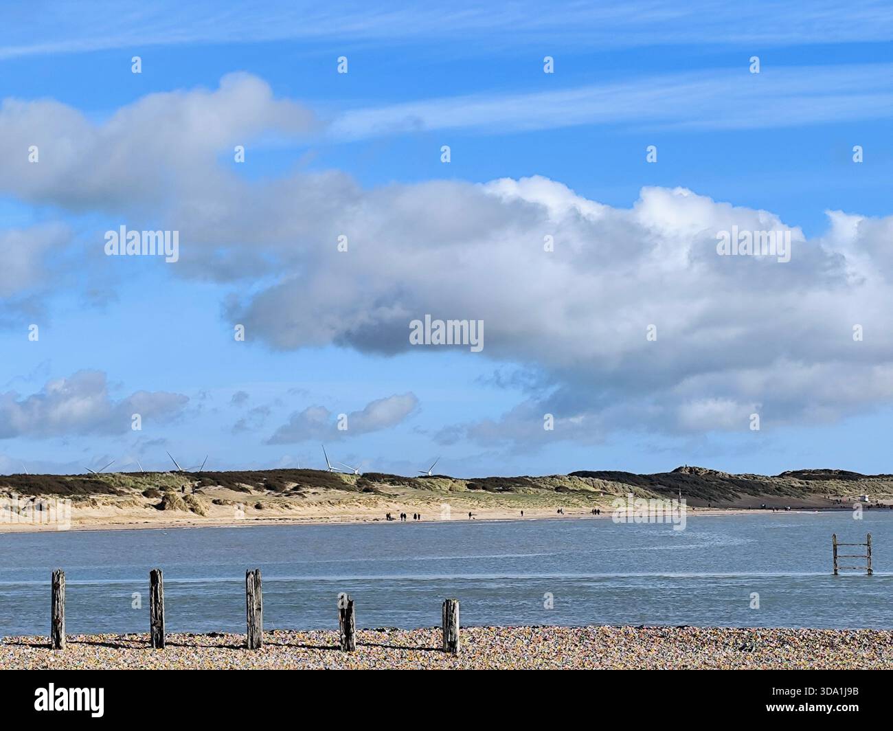 Cambersands Strand und Dünen vom Rye Harbour Nature Reserve, East Sussex, Großbritannien Stockfoto