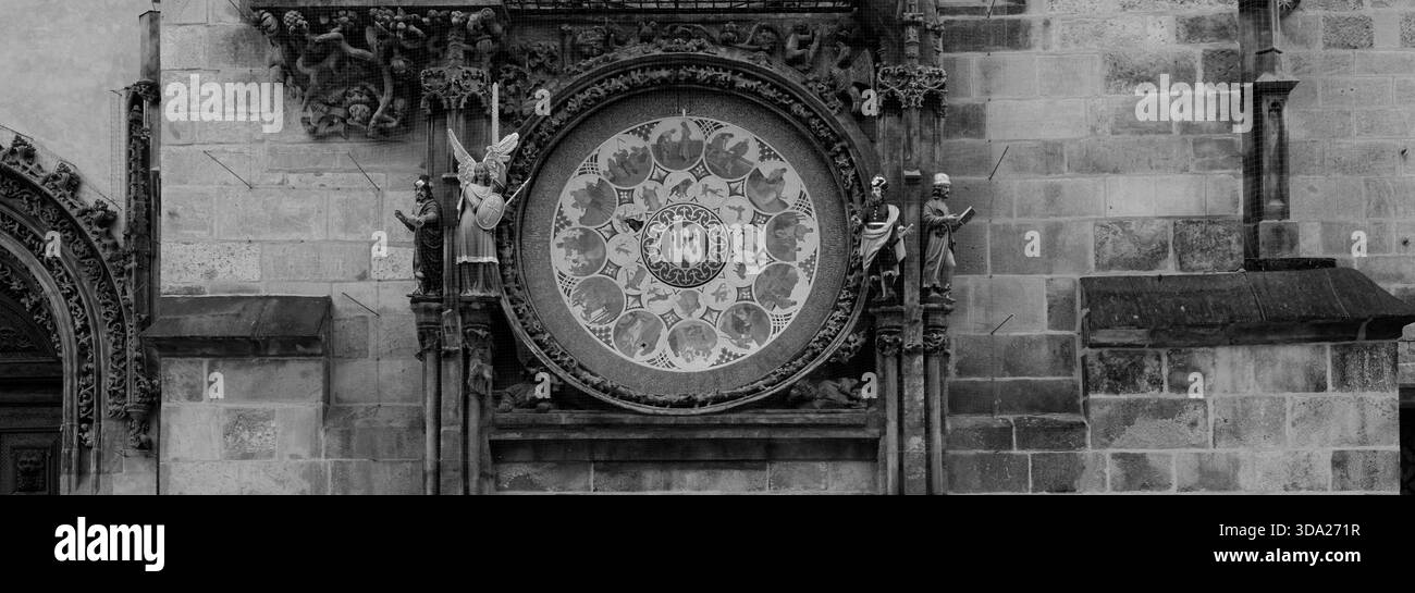 Die astronomische Uhr am Rathaus, Staroměstské nám, Prag, Tschechien, Europa Stockfoto