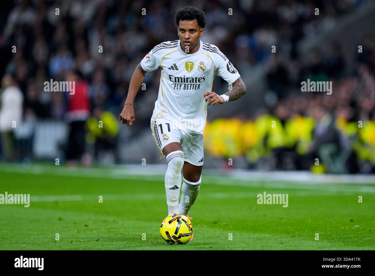 Madrid, Spanien. Dezember 2025. Während des La Liga EA Sports Matches zwischen Real Madrid CF und RC Celta spielte am 7. Dezember 2025 im Santiago Bernabeu Stadion in Madrid. (Foto: Cesar Cebolla/PRESSIN) Credit: PRESSINPHOTO SPORTS AGENCY/Alamy Live News Stockfoto