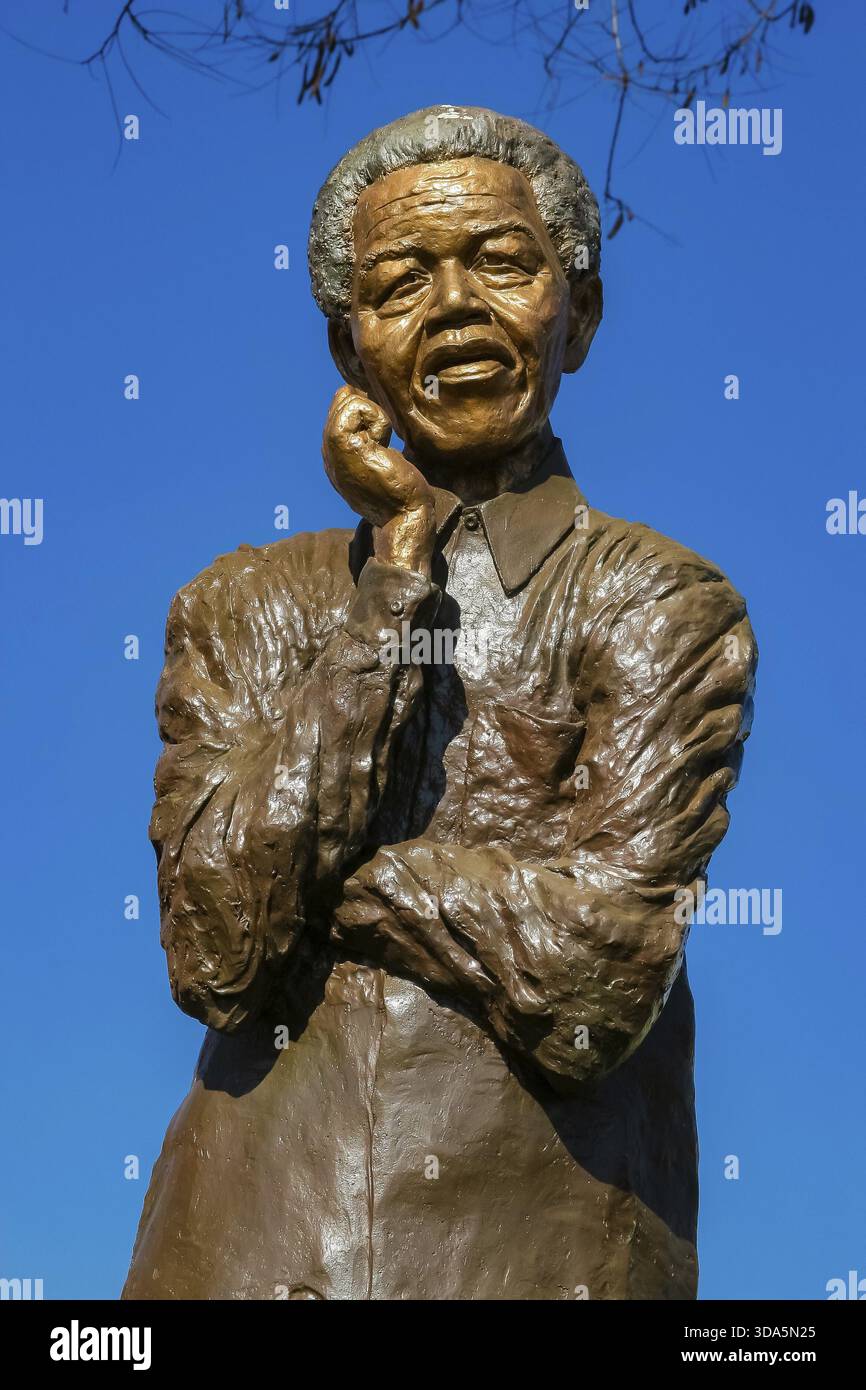Johannesburg, Südafrika, 12. Juli 2009, Nelson Mandela in Soweto Statue Stockfoto
