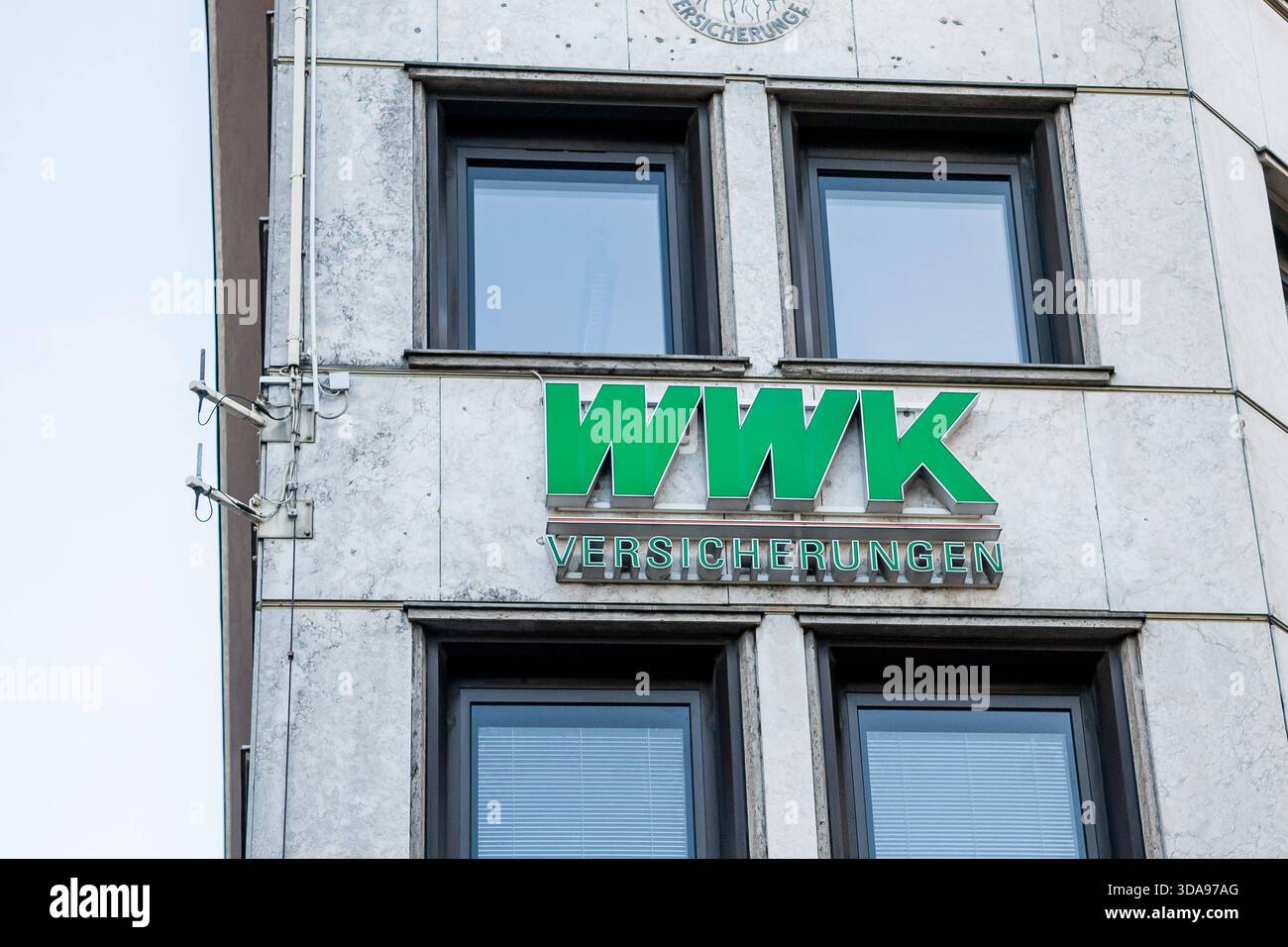 München GER, Themenbild Wirtschaft, Einzelhandel in der Müncher Innenstadt, 09.12.2025 Logo und Schriftzug der Firma WWK Versicherungen am entsprechenden Gebaeude / Geschaeft GER, Themenbild Wirtschaft, Einzelhandel in der Müncher Innenstadt, 09.12.2025 *** München GER, Thema Bild Wirtschaft, Einzelhandel in der Münchner Innenstadt, 09 12 2025 Logo und Schriftzug der Firma WWK Versicherungen auf dem entsprechenden Gebäude GER, Thema Bild Wirtschaft, Einzelhandel in der Münchner Innenstadt, 09-12-2025: FeinfoxfoxfoxfoxfoxFr Stockfoto