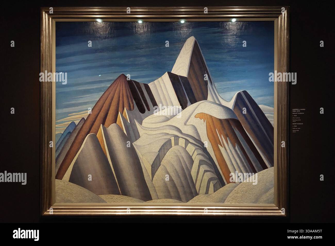 Mount Robson, von Lawren Harris, Gemälde in der McMichael Canadian Art Collection, Kleinburg, Ontario. Stockfoto