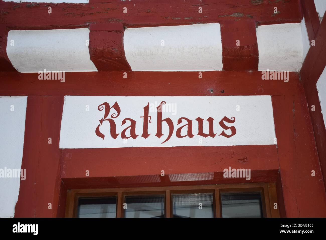 Altes Schild Rathaus Stockfoto