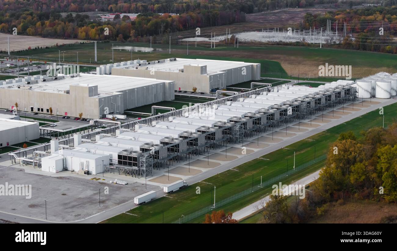 NEW ALBANY, USA – 2. November 2025: Riesiges Meta-Rechenzentrum in den Vororten von Columbus City, Ohio. Stockfoto