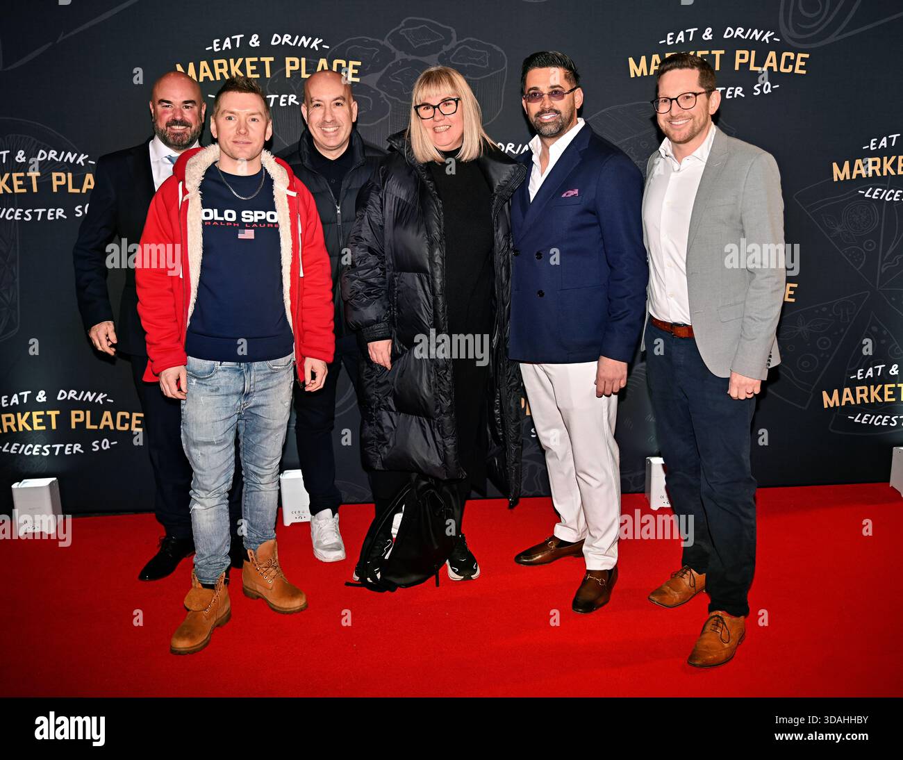 London, Großbritannien. Dezember 2025. Sam Hosseini, Blake Henderson bei der Einführungsfeier am Market Place Londons größter New Food Hall-Einführungsfeier am 11. Dezember 2025 im Leicester Square, London, England. (Foto von 李世惠/siehe Li/Picture Capital) Credit: Siehe Li/Picture Capital/Alamy Live News Stockfoto