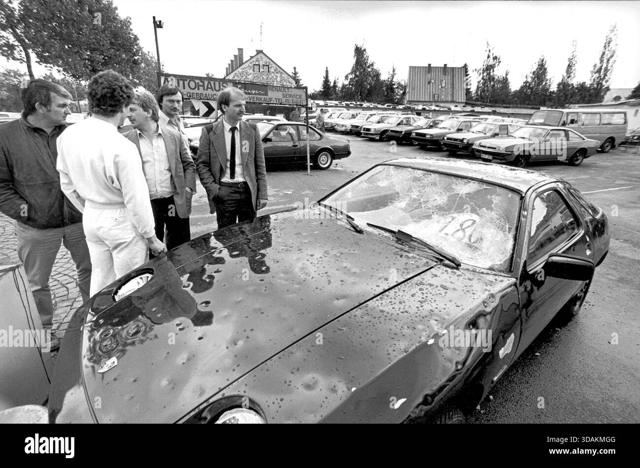 Enorme Sachschäden verursachten der Hagelsturm, der München und Umgebung im Juli traf. [Automatisierte Übersetzung] Stockfoto