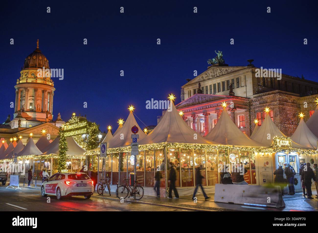 Weihnachtsmarkt am Gendarmenmarkt, Mitte, Berlin, Deutschland Stockfoto