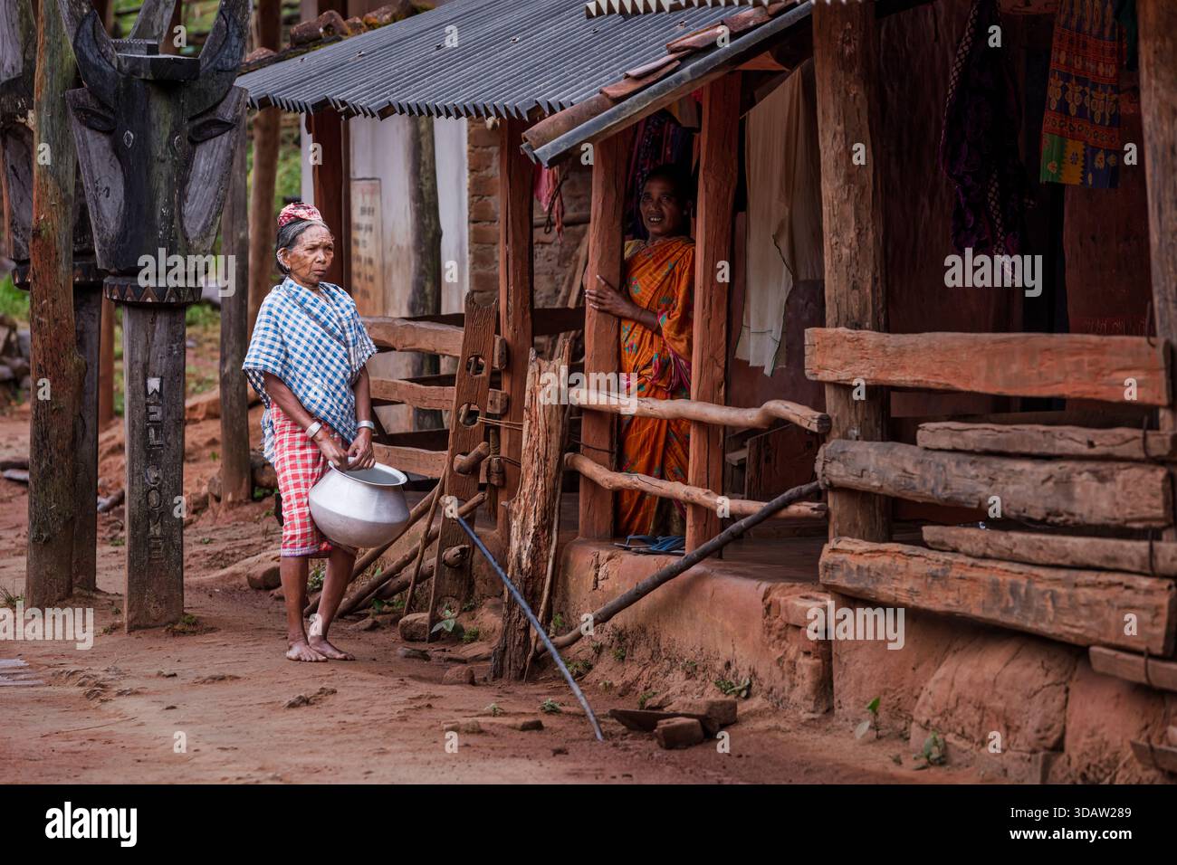 Dorfleben in einem Dorf mit Menschen aus dem Stamm der Kutia Kondh, Odisha, Indien Stockfoto