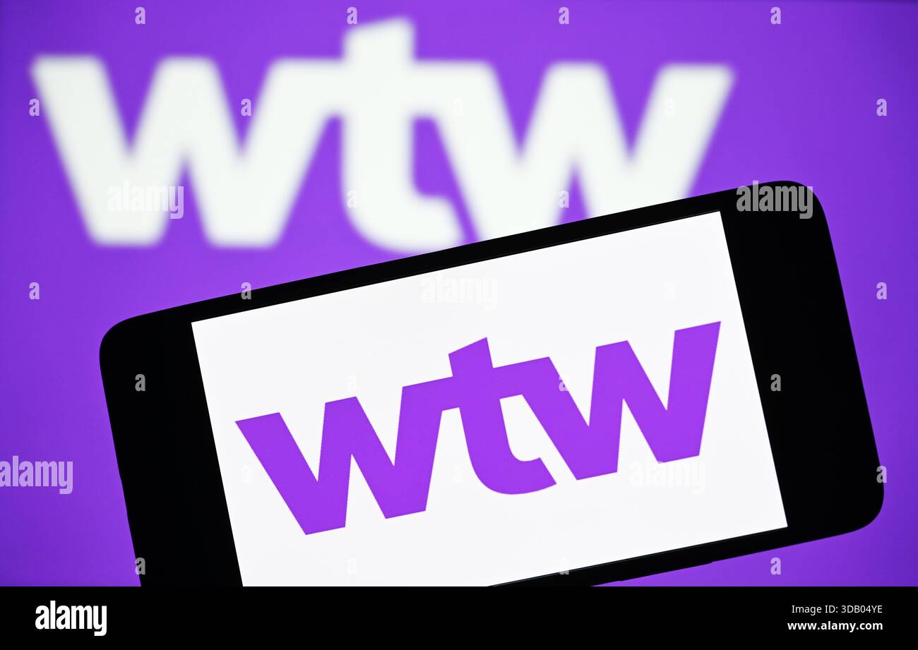 29. Dezember 2024, Ukraine: In dieser Fotoabbildung ist das WTW-Logo (Willis Towers Watson) auf einem Smartphone und im Hintergrund zu sehen. (Credit Image: © Pavlo Gonchar/SOPA Images via ZUMA Press Wire) NUR REDAKTIONELLE VERWENDUNG! Nicht für kommerzielle ZWECKE! Stockfoto