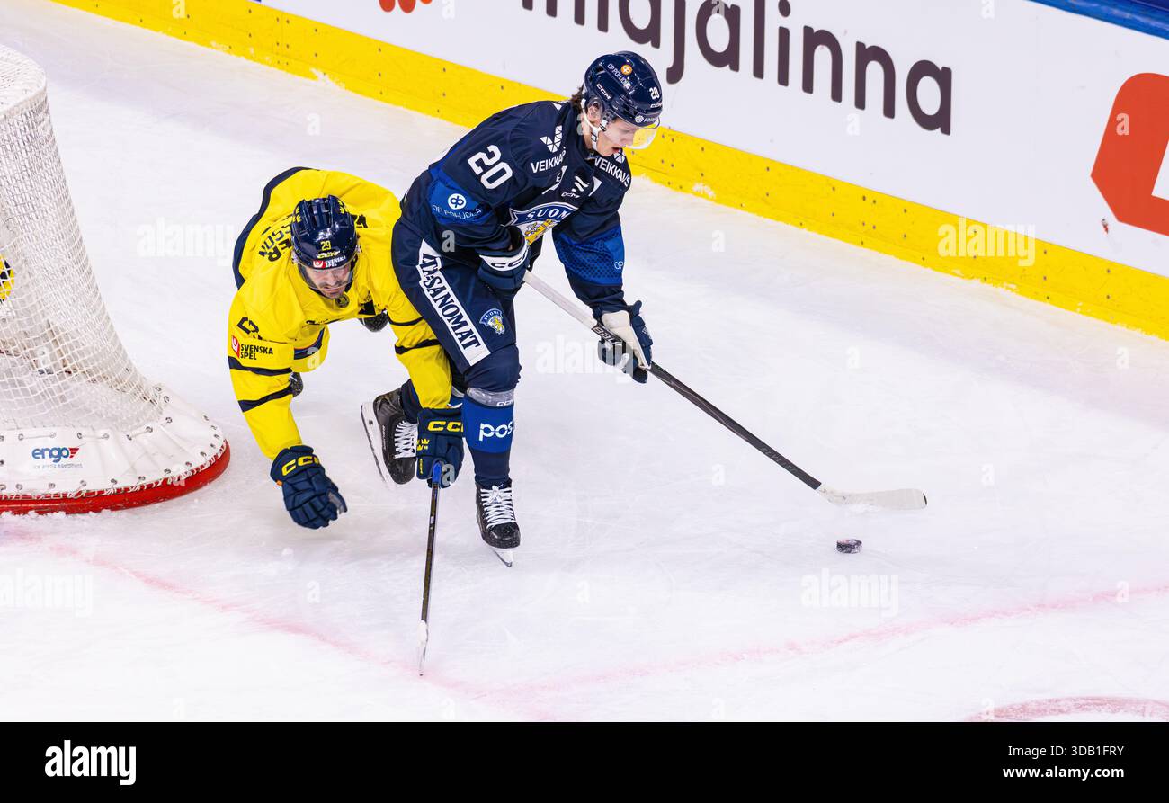 Zürich, Schweiz, 13. Dez 2025: #20 Patrik Puistola (Finnland) spielt im Duell gegen #29 Axel Andersson (Schweden). (Foto: Andreas Haas/dieBildmanufaktur) Credit: DieBildmanufaktur/Alamy Live News Stockfoto