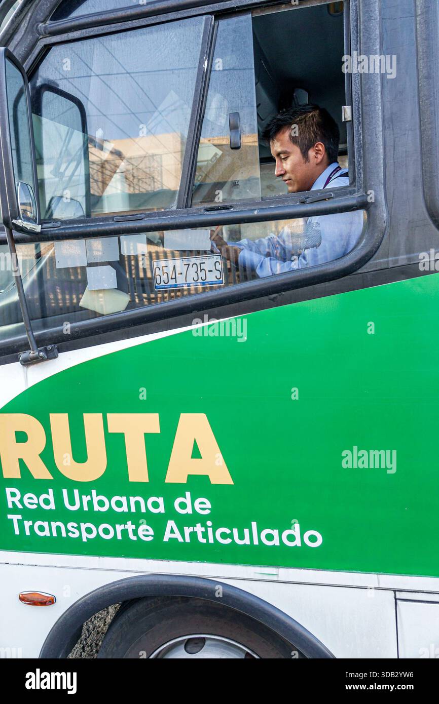 Puebla Mexico, CAPU Central de Autobus de Puebla Bushaltestelle, Außenansicht, Bus-Taxi für öffentliche Verkehrsmittel, RUTA Red Urbana de Transporte Articulado, Busfahrt Stockfoto