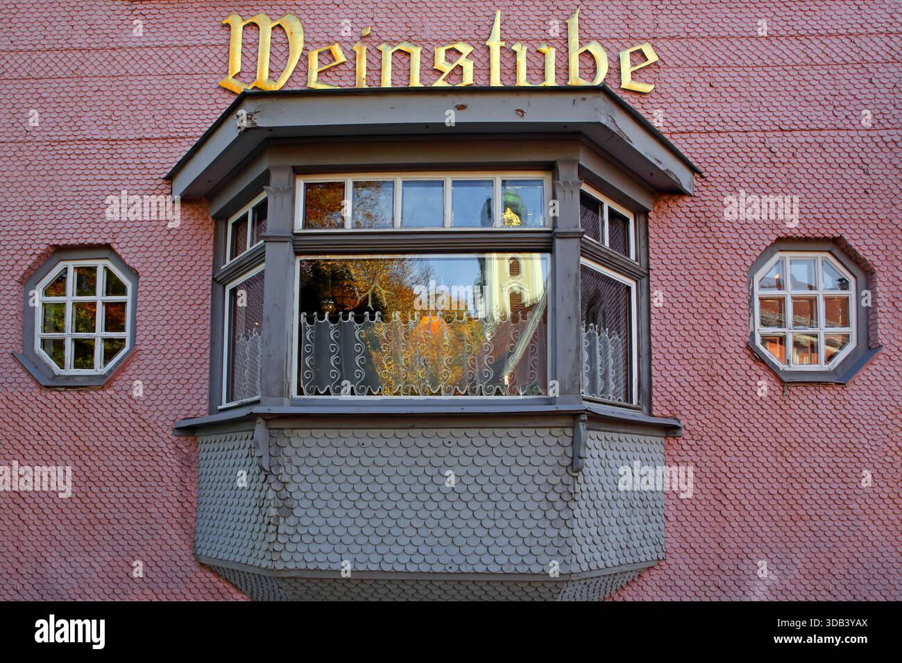 Charmante traditionelle Schindelfassade, Lindenberg, Allgäu, Schwaben, Bayern, Deutschland Stockfoto