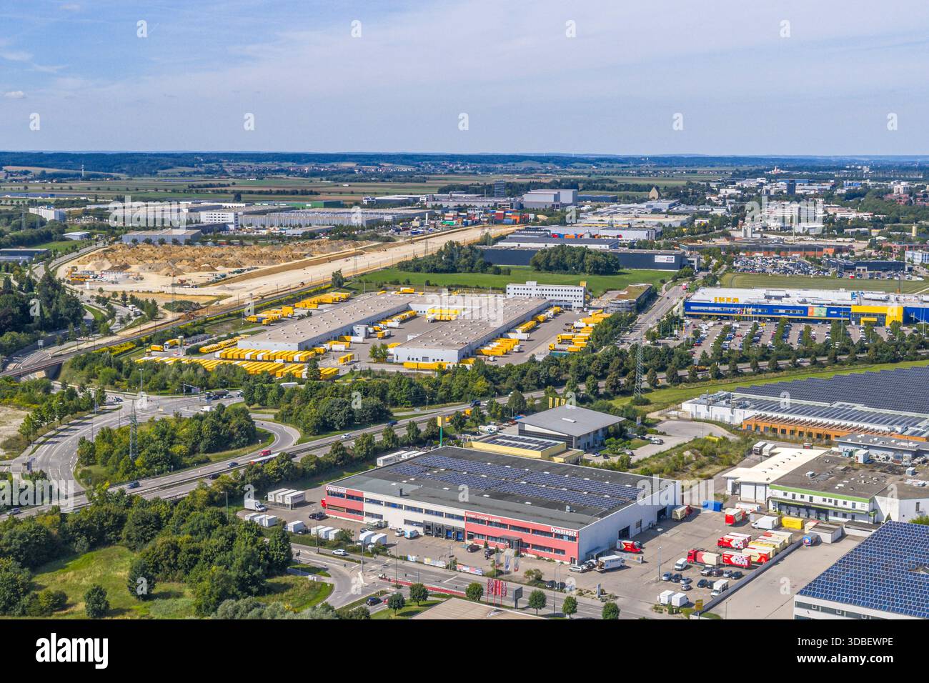 Augsburg – ein Blick aus der Vogelperspektive auf die Wohn- und Gewerbegebiete im nördlichen Oberhausener Stadtteil Stockfoto