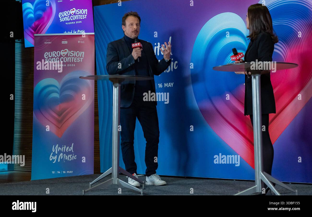 20251216 Eurovision Song Contest 2026 - ORF-Medienupdate WIEN, OESTERREICH - 16. DEZEMBER: ORF Executive Producer des Song Contest 2026 Michael Kroen und Politikjournalistin, ORF TV-Moderatorin, Vorsitzende des Frauennetzwerks Medien und Host der Veransaltung Alexandra Maritza Wachter waehrend des Mediengespraechs anlaesslich eines ORF Updates zum 70. ESC - Eurovision Song Contest vom 12. bis zum 16. Mai 2026 in Wien im Foyer der Halle F der Wiener Stadthalle am 16. Dezember 2025 in Wien, Oesterreich. 251216 SEPA 17 022 Copyright: XIsabellexOuvrardx SEPAxMedia Stockfoto