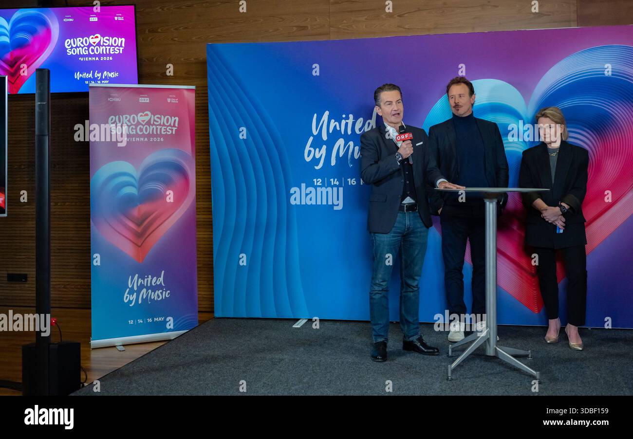 20251216 Eurovision Song Contest 2026 - ORF-Medienupdate WIEN, OESTERREICH - 16. DEZEMBER: ORF-Generaldirektor Roland Weissmann, ORF Executive Producer des Song Contest 2026 Michael Kroen und ORF Fernseh-Programmdirektorin Stefanie Groiss-Horowitz waehrend des Mediengespraechs anlaesslich eines ORF Updates zum 70. ESC - Eurovision Song Contest vom 12. bis zum 16. Mai 2026 in Wien im Foyer der Halle F der Wiener Stadthalle am 16. Dezember 2025 in Wien, Oesterreich. 251216 SEPA 17 034 Copyright: XIsabellexOuvrardx SEPAxMedia Stockfoto