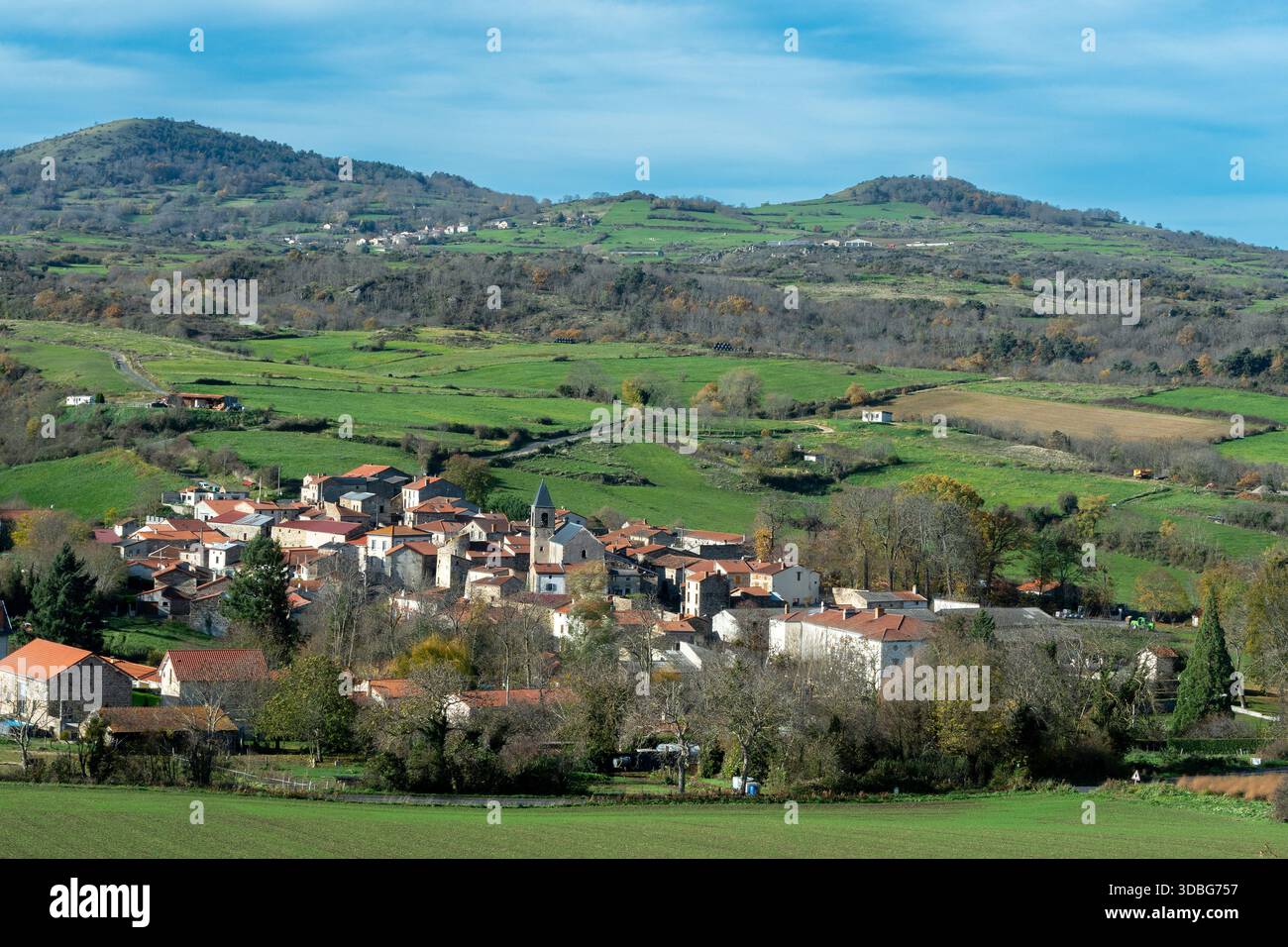Chaynat Village. Puy de Dome. Auvergne Rhone Alpes. Frankreich Stockfoto