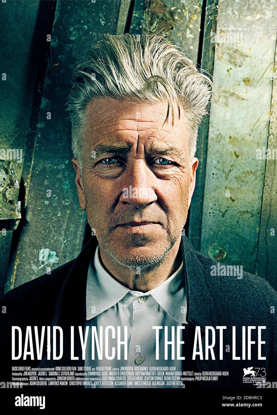 David Lynch: The Art Life (2016) unter der Regie von Jon Nguyen, Rick Barnes und Olivia Neergaard-Holm mit David Lynch, Lula Lynch und David Lynch III. Der Dokumentarfilm präsentiert David Lynch in seinem Studio und reflektiert seine Kindheit, seine frühen künstlerischen Experimente und die Erfahrungen, die seine kreative Vision geprägt haben. US-Poster NUR FÜR REDAKTIONELLE ZWECKE. Quelle: BFA / Janus Films Stockfoto