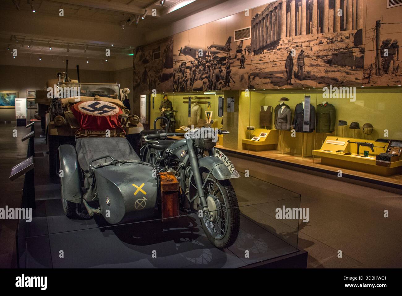 Historische Ressource, BMW R12 Motorrad und Beiwagen im 2. Weltkrieg Nazi Invasion Abschnitt Stockfoto