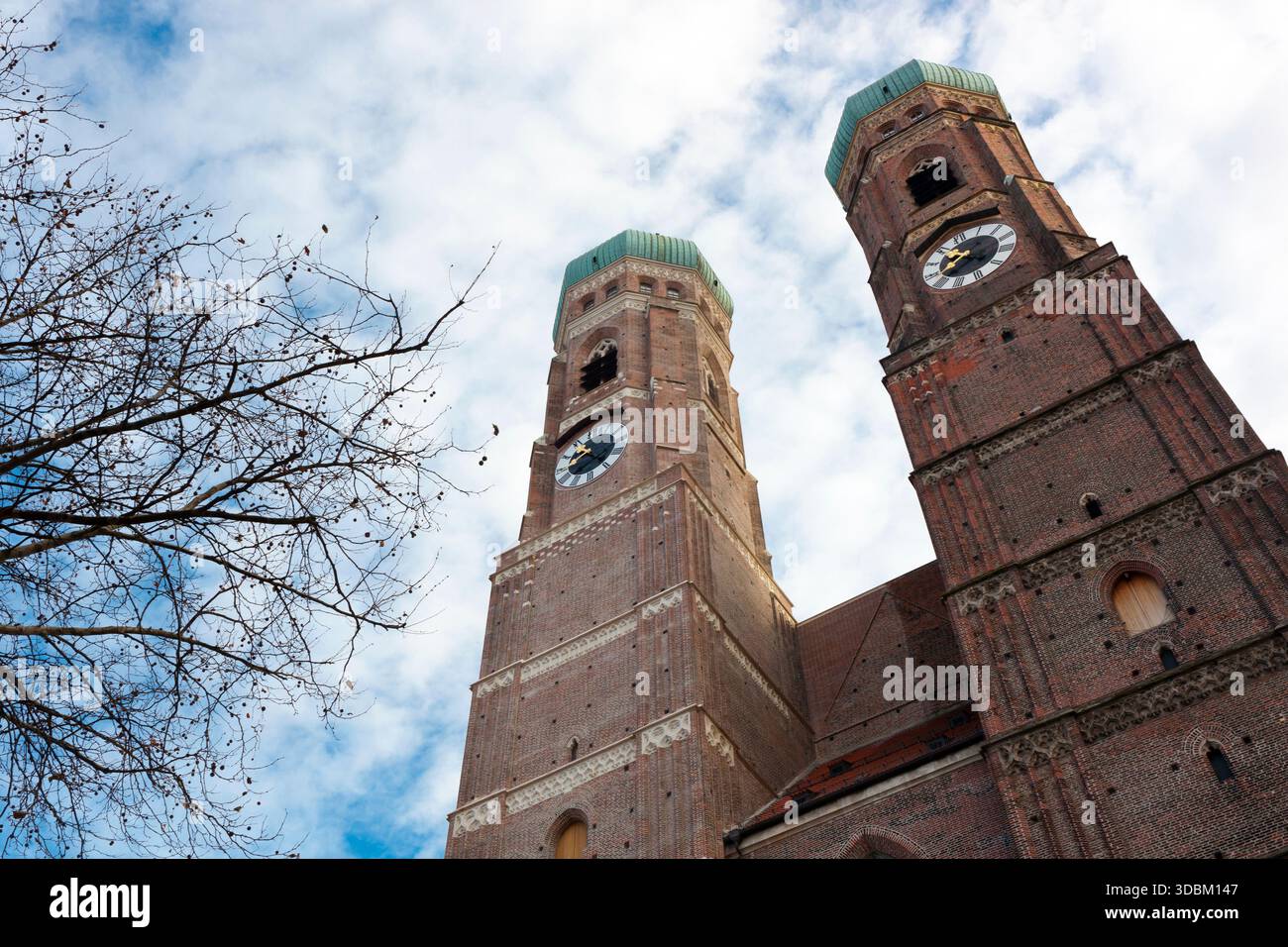Die Church of Our Lady (Frauenkirche) in München, Bayern. Stockfoto