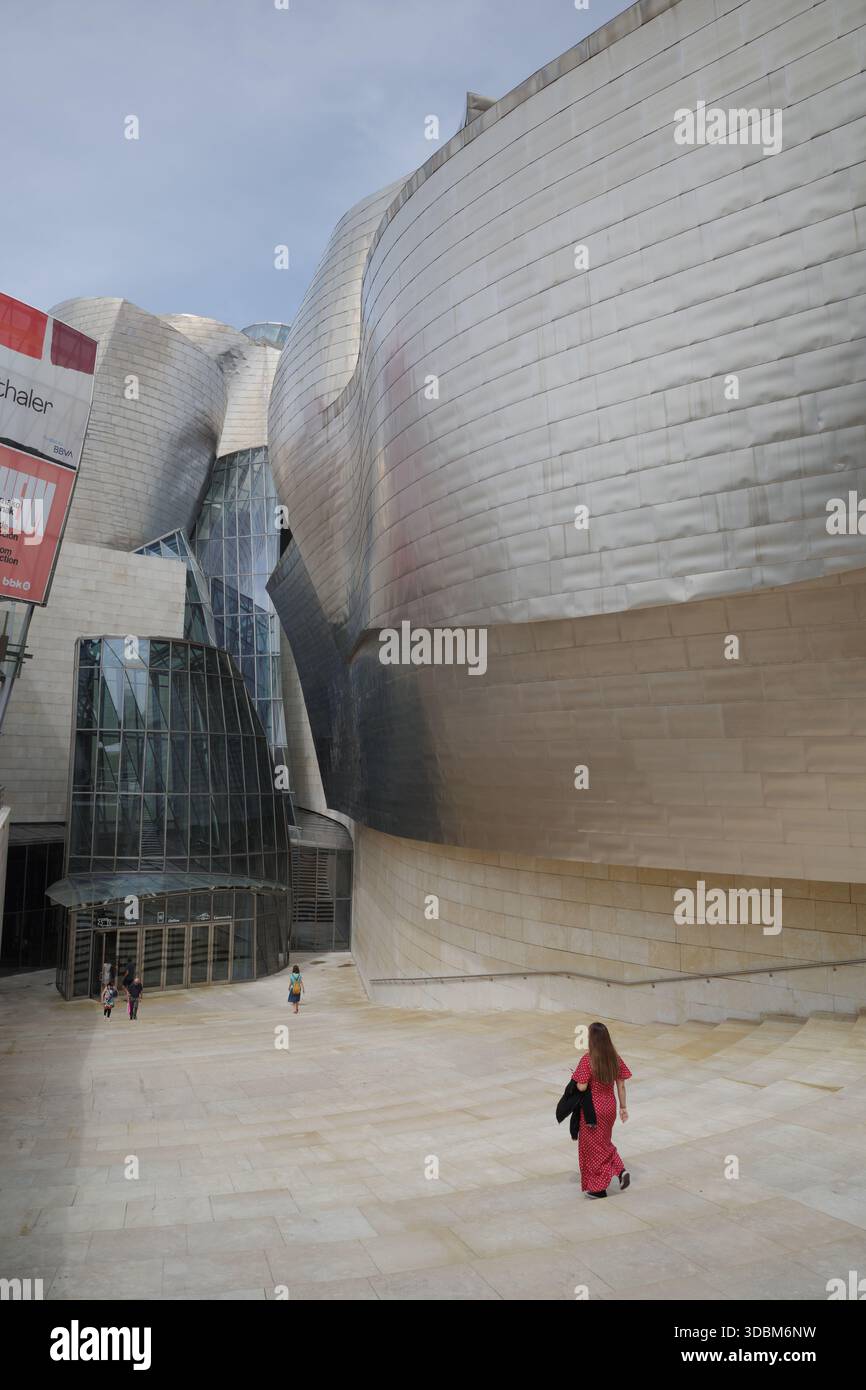 Außenansicht des Guggenheim Museums Bilbao. Stockfoto