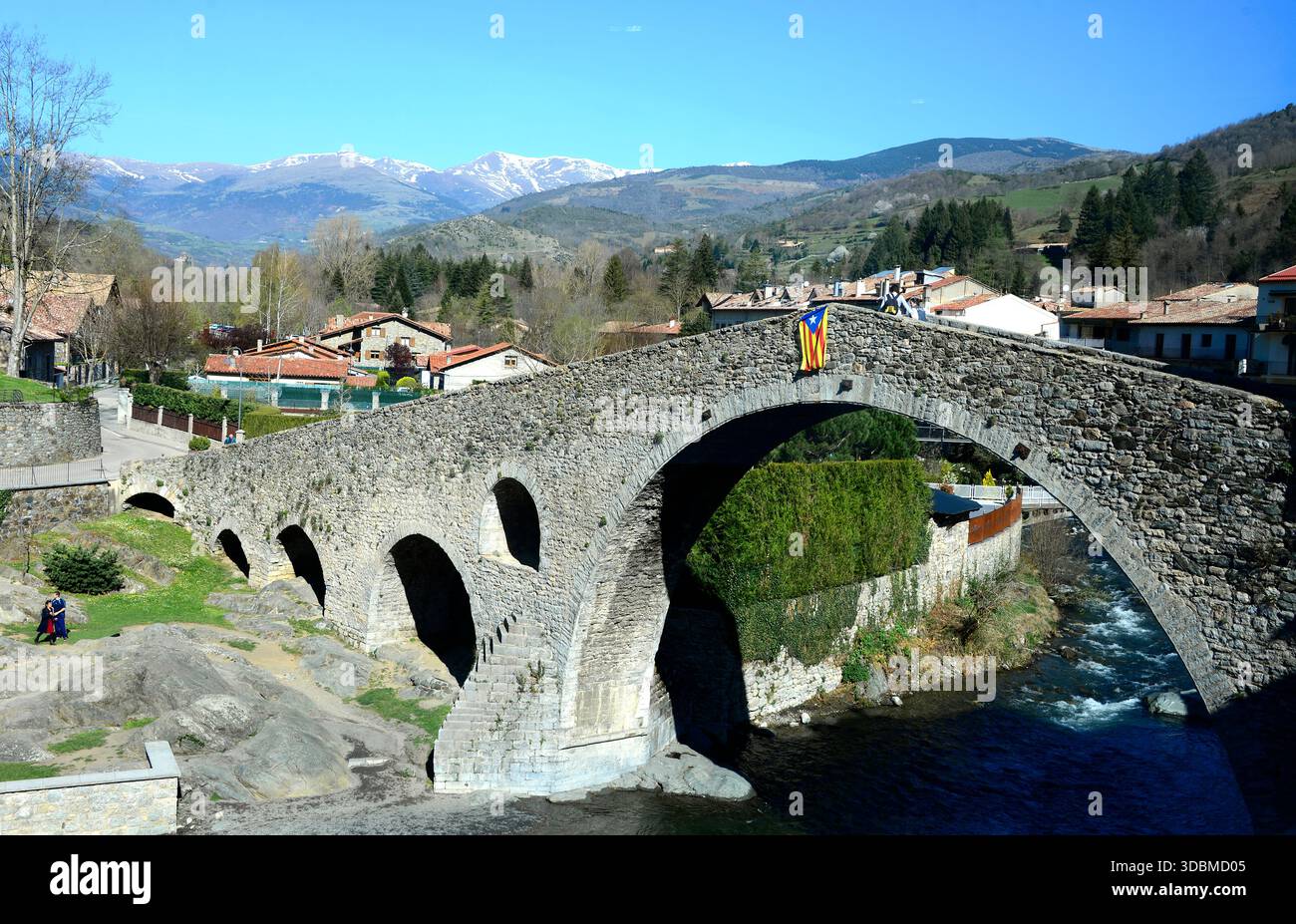 Camprodon, Pont Nou (12.-17. Jahrhundert). Ripollès, Girona, Katalonien, Spanien. Stockfoto