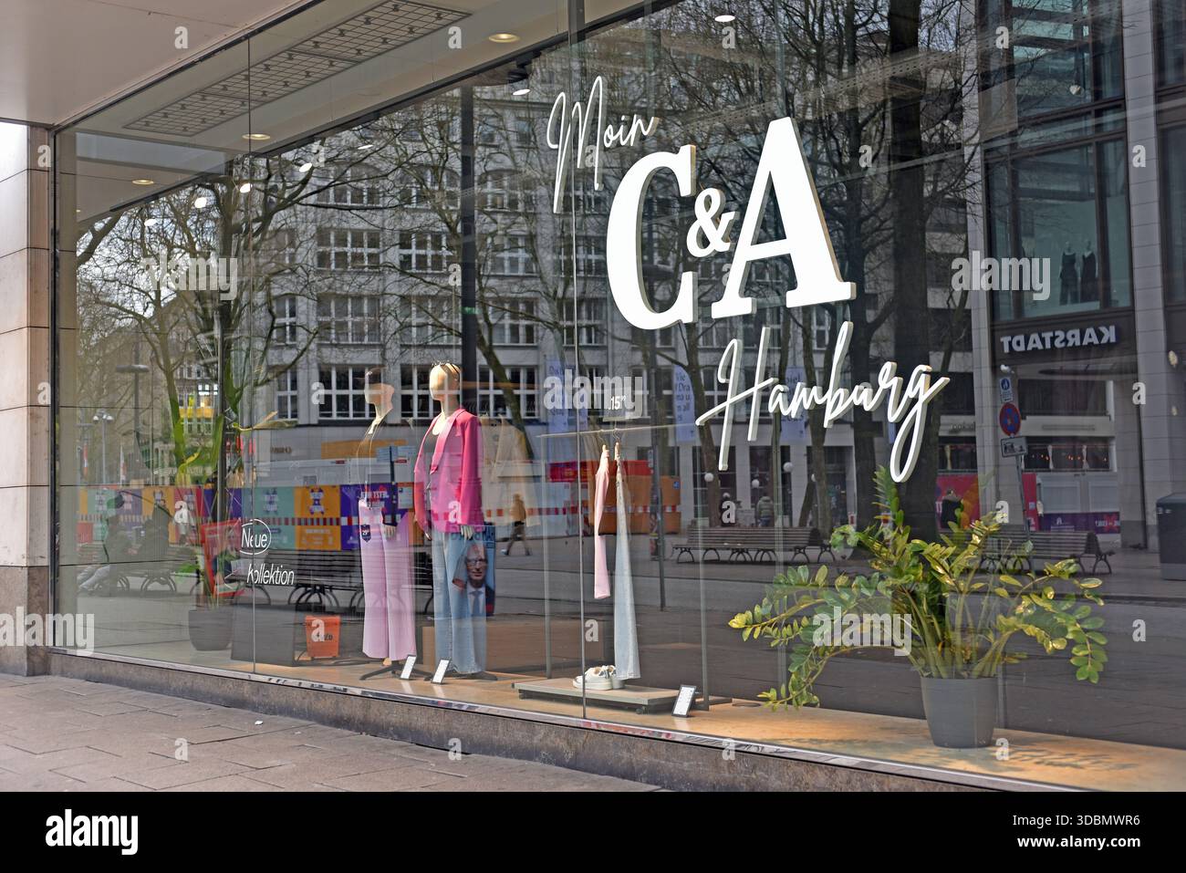 Europa, Deutschland, Hamburg, Mönckebergstraße, Stadt, C&A, Modegeschäft, Mode für die ganze Familie Stockfoto